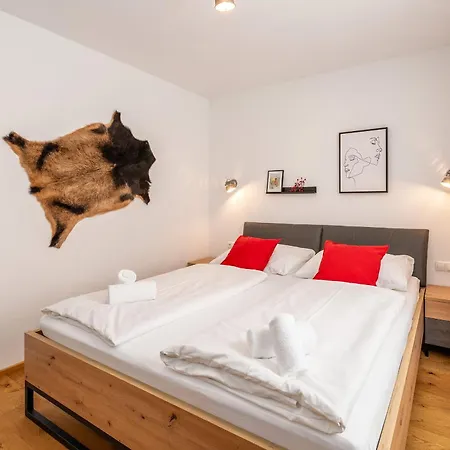 Apartment Planaiblick-lodge - By Mynests *
